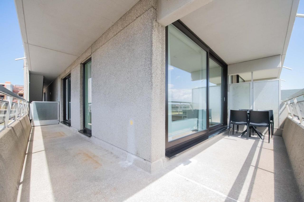 Between Waves Ostend Exterior photo